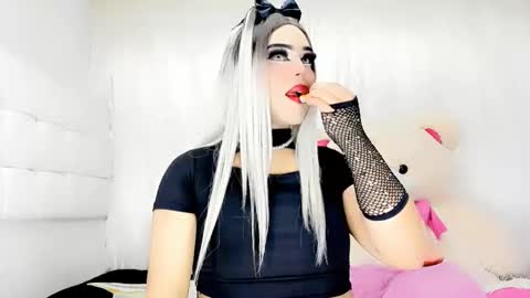 samanthax_xissadora1 online show from 02/07/25, 10:08