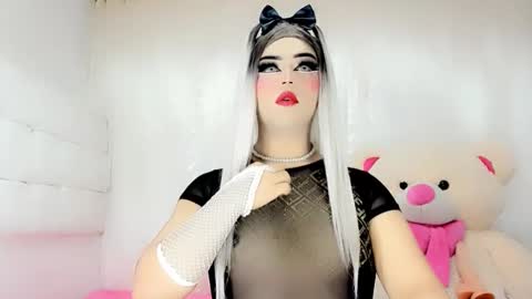 samanthax_xissadora1 online show from 02/11/25, 09:42