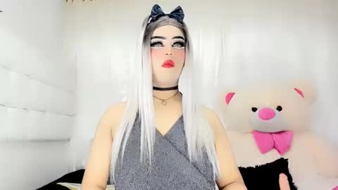 samanthax_xissadora1 online show from 02/14/25, 10:17
