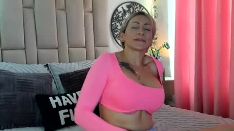 Samixmami online show from 01/18/26, 01:04