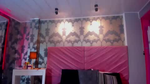 Samy online show from 12/18/25, 01:17