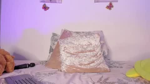 Samara is my name a pleasure delighted that you are here leave your thumb up it is important to me online show from 01/27/25, 12:01