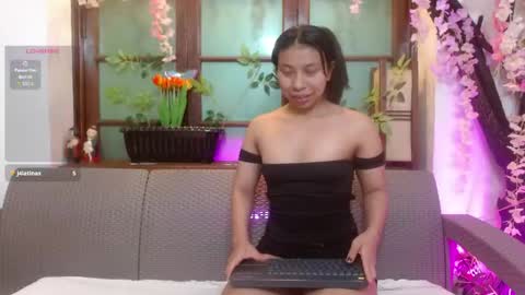 Snapshot of samara_selene chatting on 05/16/26, 07:12 SAMARA online show from 05/16/26, 07:12