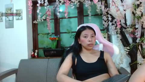 Snapshot of samara_selene chatting on 06/05/26, 03:13 SAMARA online show from 06/05/26, 03:13