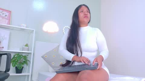 S A M A R A  online show from 10/18/25, 11:55