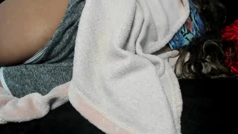 Yaya online show from 03/11/25, 02:29