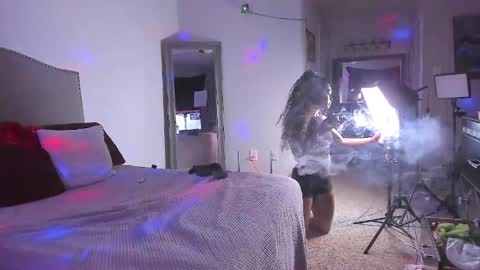 Yaya online show from 04/06/26, 04:46