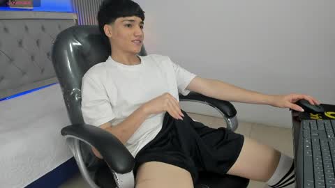 Sam online show from 06/01/26, 02:19