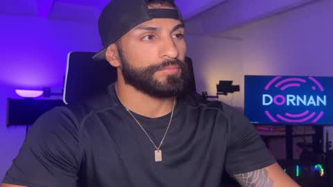 Snapshot of samdornan chatting on 12/29/24, 02:49 Sam Dornan online show from 12/29/24, 02:49