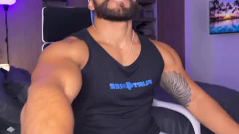 Snapshot of samdornan chatting on 01/10/25, 04:09 Sam Dornan online show from 01/10/25, 04:09