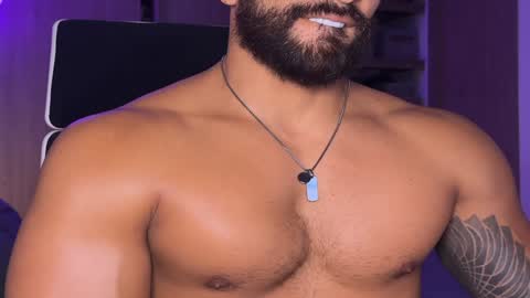 Snapshot of samdornan chatting on 01/13/25, 01:45 Sam Dornan online show from 01/13/25, 01:45