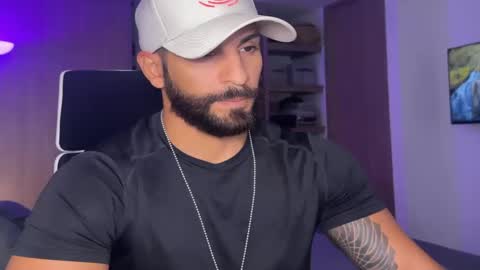 Snapshot of samdornan chatting on 01/16/25, 04:18 Sam Dornan online show from 01/16/25, 04:18