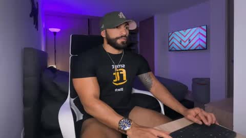 Snapshot of samdornan chatting on 01/20/25, 12:15 Sam Dornan online show from 01/20/25, 12:15