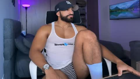 Snapshot of samdornan chatting on 01/21/25, 02:48 Sam Dornan online show from 01/21/25, 02:48