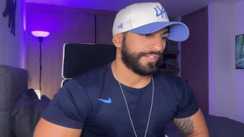 Snapshot of samdornan chatting on 01/24/25, 09:05 Sam Dornan online show from 01/24/25, 09:05