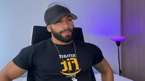 Snapshot of samdornan chatting on 01/29/25, 05:02 Sam Dornan online show from 01/29/25, 05:02