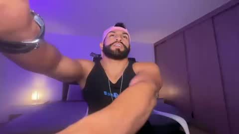 Snapshot of samdornan chatting on 02/21/25, 11:54 Sam Dornan online show from 02/21/25, 11:54