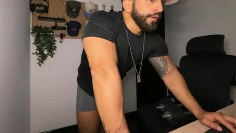 Snapshot of samdornan chatting on 02/02/26, 12:31 Sam Dornan online show from 02/02/26, 12:31