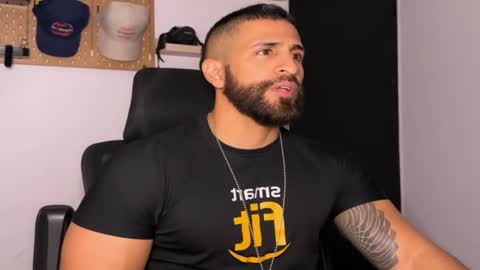 Snapshot of samdornan chatting on 02/25/26, 12:42 Sam Dornan online show from 02/25/26, 12:42