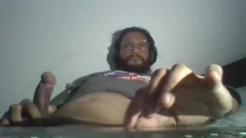sameerator22960 online show from 04/18/26, 05:00