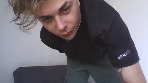 Snapshot of samgorgeous chatting on 02/09/26, 02:59 Fansly - Top4fans online show from 02/09/26, 02:59