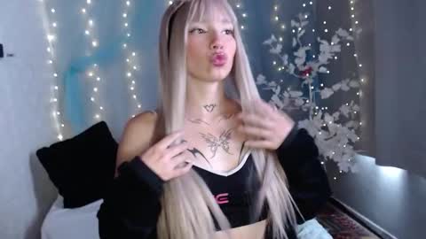 Snapshot of samigarcia chatting on 11/17/25, 04:13 Samigarcia online show from 11/17/25, 04:13