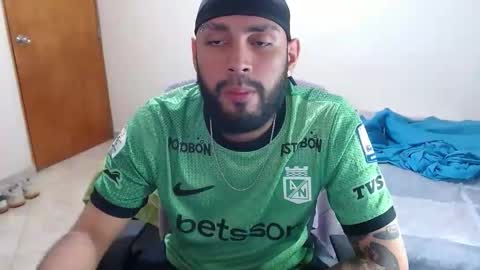 samir_music_ online show from 10/30/25, 02:57