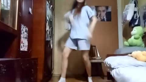 Mira online show from 10/26/25, 03:40