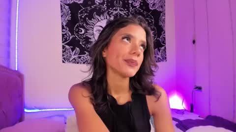 samirose_ online show from 02/25/26, 11:36