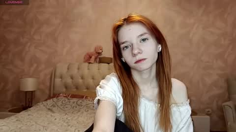 Snapshot of samkelker chatting on 02/25/26, 06:23 Mozelle online show from 02/25/26, 06:23