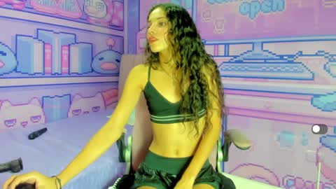 Snapshot of sammanta_18 chatting on 12/24/24, 07:17 Samantha online show from 12/24/24, 07:17