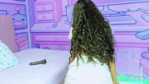 Snapshot of sammanta_18 chatting on 01/19/25, 12:06 Samantha online show from 01/19/25, 12:06