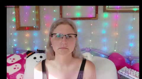 Samantha online show from 07/24/26, 11:52