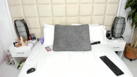 Nice to meet you guys my name is Lina. online show from 02/02/25, 03:28