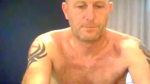 Snapshot of sammyb1821 chatting on 10/30/25, 03:13 sammyb1821 online show from 10/30/25, 03:13