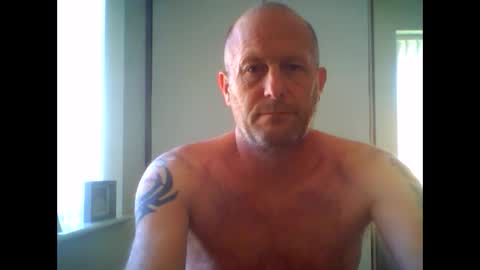 Snapshot of sammyb1821 chatting on 04/22/26, 11:01 sammyb1821 online show from 04/22/26, 11:01