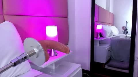 Sammy Morales online show from 11/20/25, 01:44