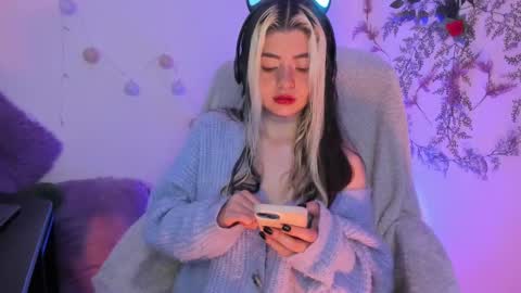   online show from 02/02/25, 03:43