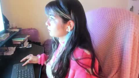   online show from 10/05/25, 05:00