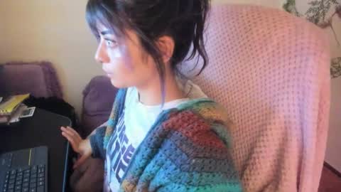   online show from 10/08/25, 02:42