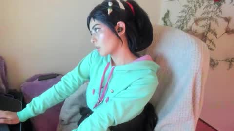   online show from 11/02/25, 02:47