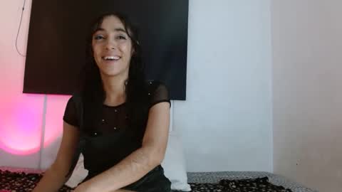 Samantha ferrer online show from 01/27/25, 05:25