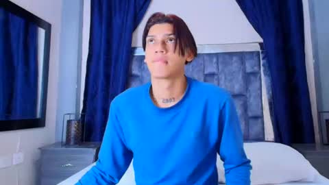 Snapshot of samuel_sincee chatting on 01/25/25, 05:29 Samuel Sincee online show from 01/25/25, 05:29