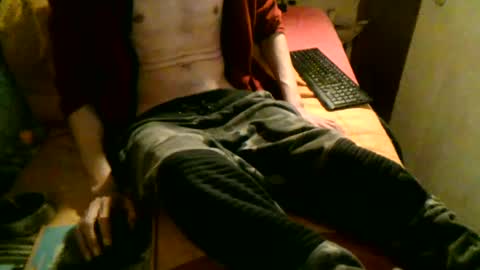 Snapshot of samueltal chatting on 12/29/24, 08:48 samueltal online show from 12/29/24, 08:48