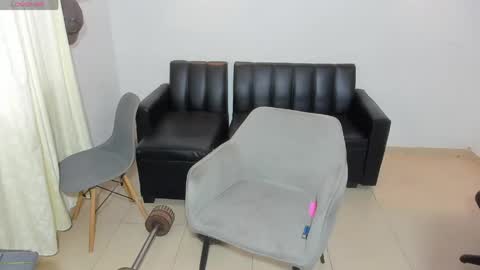 Snapshot of samxx_muscle chatting on 06/04/26, 02:23 samxx_muscle online show from 06/04/26, 02:23
