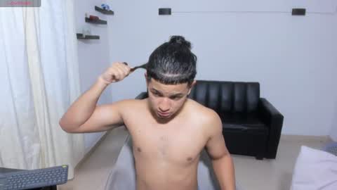 Snapshot of samxx_muscle chatting on 06/10/26, 12:48 samxx_muscle online show from 06/10/26, 12:48