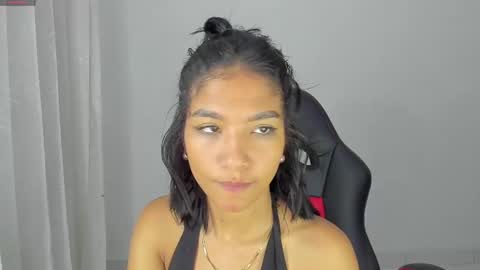 Hello I am absent due to a family calamity I will return soon-hola estoy ausente por un problema familiar volvere pronto. online show from 02/10/25, 01:03