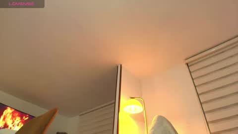 Snapshot of samy_jonnes_ chatting on 06/11/26, 02:53 Hello I am absent due to a family calamity I will return soon-hola estoy ausente por un problema familiar volvere pronto. online show from 06/11/26, 02:53