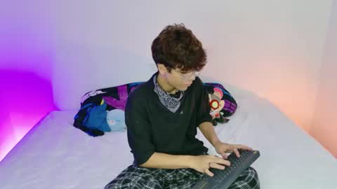 Snapshot of samy_twink chatting on 07/11/26, 02:25 Sammy online show from 07/11/26, 02:25