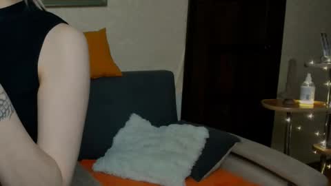 Snapshot of samyscott chatting on 11/06/25, 09:21 SamyScott online show from 11/06/25, 09:21